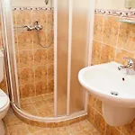 Kris Guest house