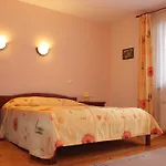 Kris Guest house 3*