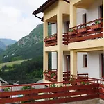 Guest house Kris