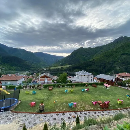 Kris 게스트하우스 3*