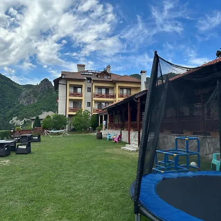 Kris 게스트하우스