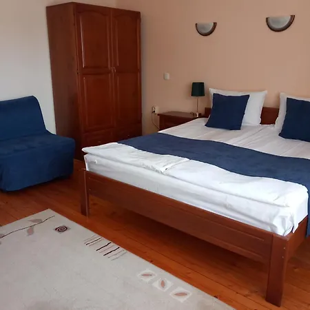 Guest house Kris 3*