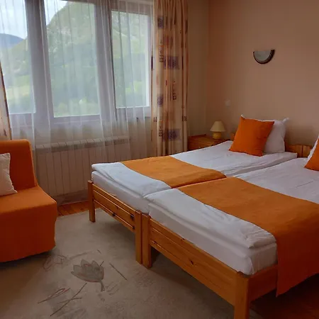 Kris Guest house